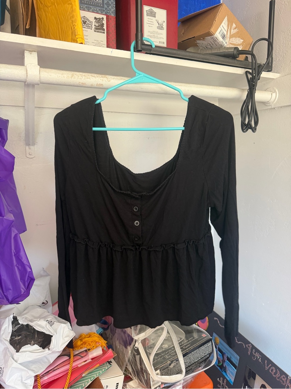 Black Long-Sleeve Scoop Neck Peplum Top - Women
